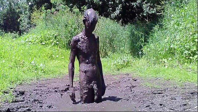 Mud Bath gaysex fetish video